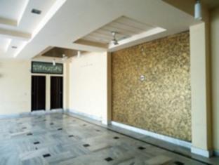 Kedar Dham Hotel Mathura Exterior photo